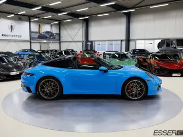 PORSCHE 992 Targa 4S   PTS Rivierablau   SportDesign