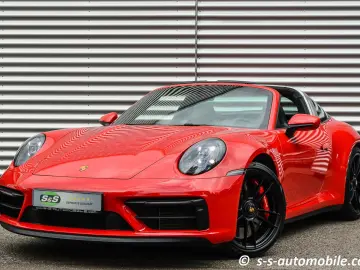PORSCHE 992 Targa 4 GTS Lift BOSE 1.Hand MwSt. Approved