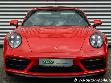 PORSCHE 992 Targa 4 GTS Lift BOSE 1.Hand MwSt. Approved