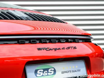 PORSCHE 992 Targa 4 GTS Lift BOSE 1.Hand MwSt. Approved