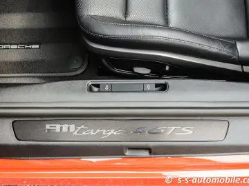 PORSCHE 992 Targa 4 GTS Lift BOSE 1.Hand MwSt. Approved