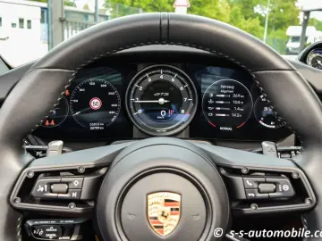 PORSCHE 992 Targa 4 GTS Lift BOSE 1.Hand MwSt. Approved