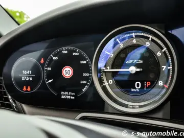 PORSCHE 992 Targa 4 GTS Lift BOSE 1.Hand MwSt. Approved