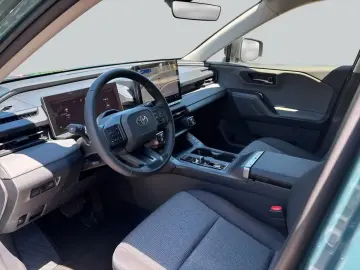 Toyota RAV4 2.5 Hybrid AWD 194CP 2.450 km