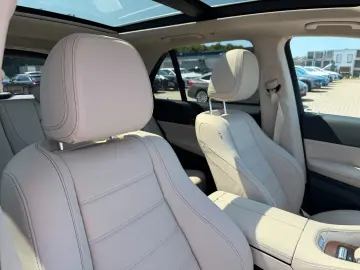MERCEDES-BENZ GLE350e AIRMATIC Panoramada Burmester …