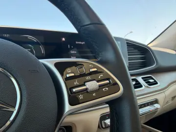MERCEDES-BENZ GLE350e AIRMATIC Panoramada Burmester …