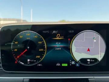 MERCEDES-BENZ GLE350e AIRMATIC Panoramada Burmester …