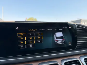 MERCEDES-BENZ GLE350e AIRMATIC Panoramada Burmester …