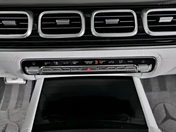Mercedes-Benz GLS600 Maybach 4M FIRST CLASS E-ACTIV   HUD