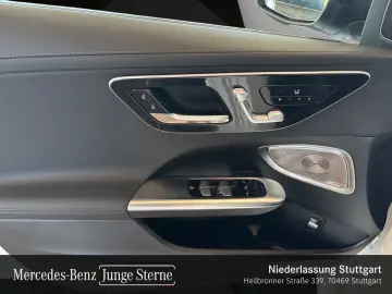 MERCEDES-BENZ C 300 d 4M AMG Pano Fahrass  Night key…