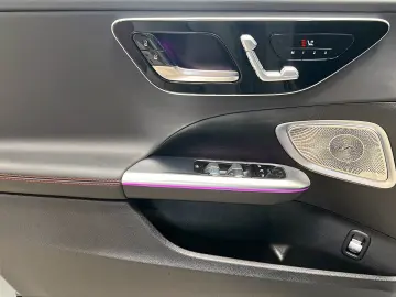 MERCEDES-BENZ C 43 AMG 4M DIGITAL DIST Memory Burm StHz 360
