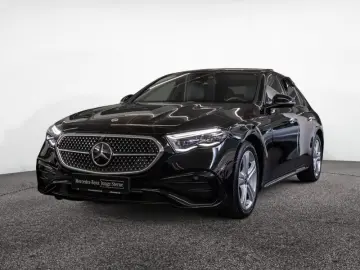 MERCEDES-BENZ E 220 d 4M AMG-Sport Super Pano Burm AHK Night