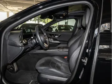MERCEDES-BENZ E 220 d 4M AMG-Sport Super Pano Burm AHK Night