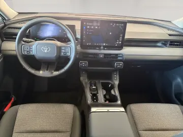 Toyota RAV4 2.5 Hybrid AWD 194CP 2.000 km