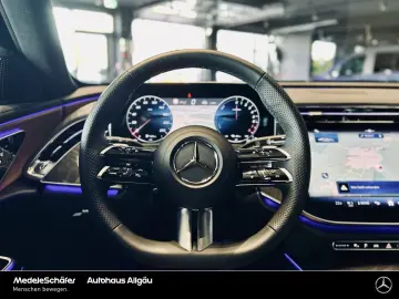 MERCEDES-BENZ E 400 e 4M AMG 20  Fahr-Assi LEDER AHK…