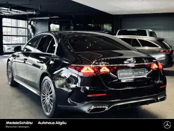 MERCEDES-BENZ E 400 e 4M AMG 20  Fahr-Assi LEDER AHK…