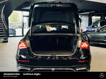 MERCEDES-BENZ E 400 e 4M AMG 20  Fahr-Assi LEDER AHK…