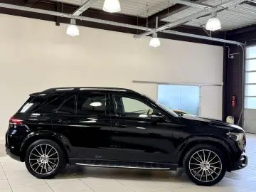 MERCEDES-BENZ GLE 400 d 4Matic AMG Line  1.Hand-7 Si…
