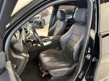 MERCEDES-BENZ GLE 400 d 4Matic AMG Line  1.Hand-7 Si…