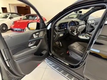 MERCEDES-BENZ GLE 400 d 4Matic AMG Line  1.Hand-7 Si…