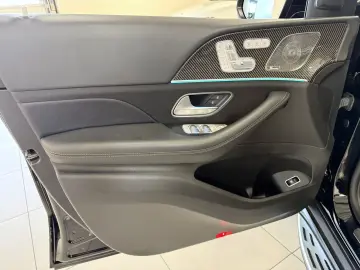 MERCEDES-BENZ GLE 400 d 4Matic AMG Line  1.Hand-7 Si…
