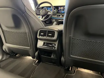 MERCEDES-BENZ GLE 400 d 4Matic AMG Line  1.Hand-7 Si…