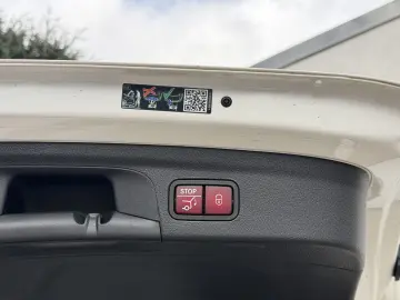 MERCEDES-BENZ GLE 400 d 4M AMG Line   HUD  360  UPE …