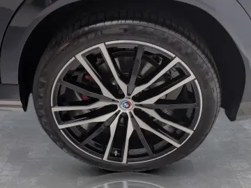 BMW X6 xDrive40i M Sport Standheizung AHK Harman K