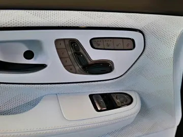Mercedes-Benz V 300d 4M   MANSORY   VIP SEATS   TV