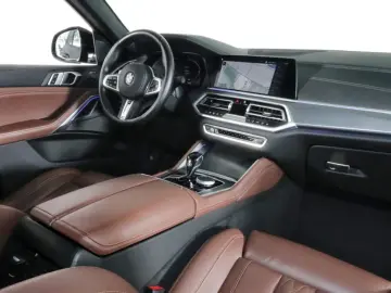 BMW X6 xdr40i MSport Laser HUD H&K 360 DisplayKey