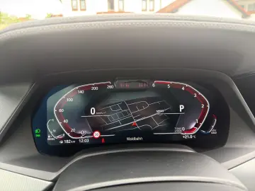 BMW X6 xDr30d MSpo Laser IcGlow DisplayKey H&K DAProf