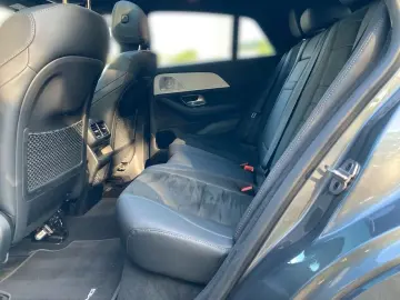 MERCEDES-BENZ GLE 400 d 4Matic AMG AIRMATIC PANO 360…