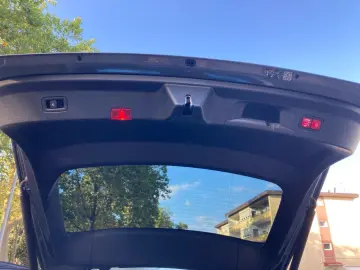 MERCEDES-BENZ GLE 400 d 4Matic AMG AIRMATIC PANO 360…
