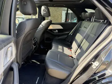 MERCEDES-BENZ GLE 450 4M AMG Line Night-Paket Pano Airmatic