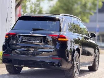 MERCEDES-BENZ GLE 450 4M AMG Line Night-Paket Pano Airmatic
