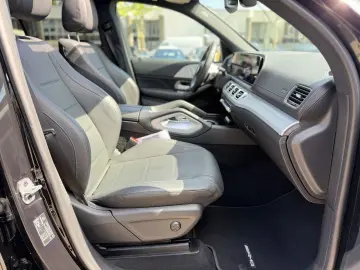 MERCEDES-BENZ GLE 450 4M AMG Line Night-Paket Pano Airmatic