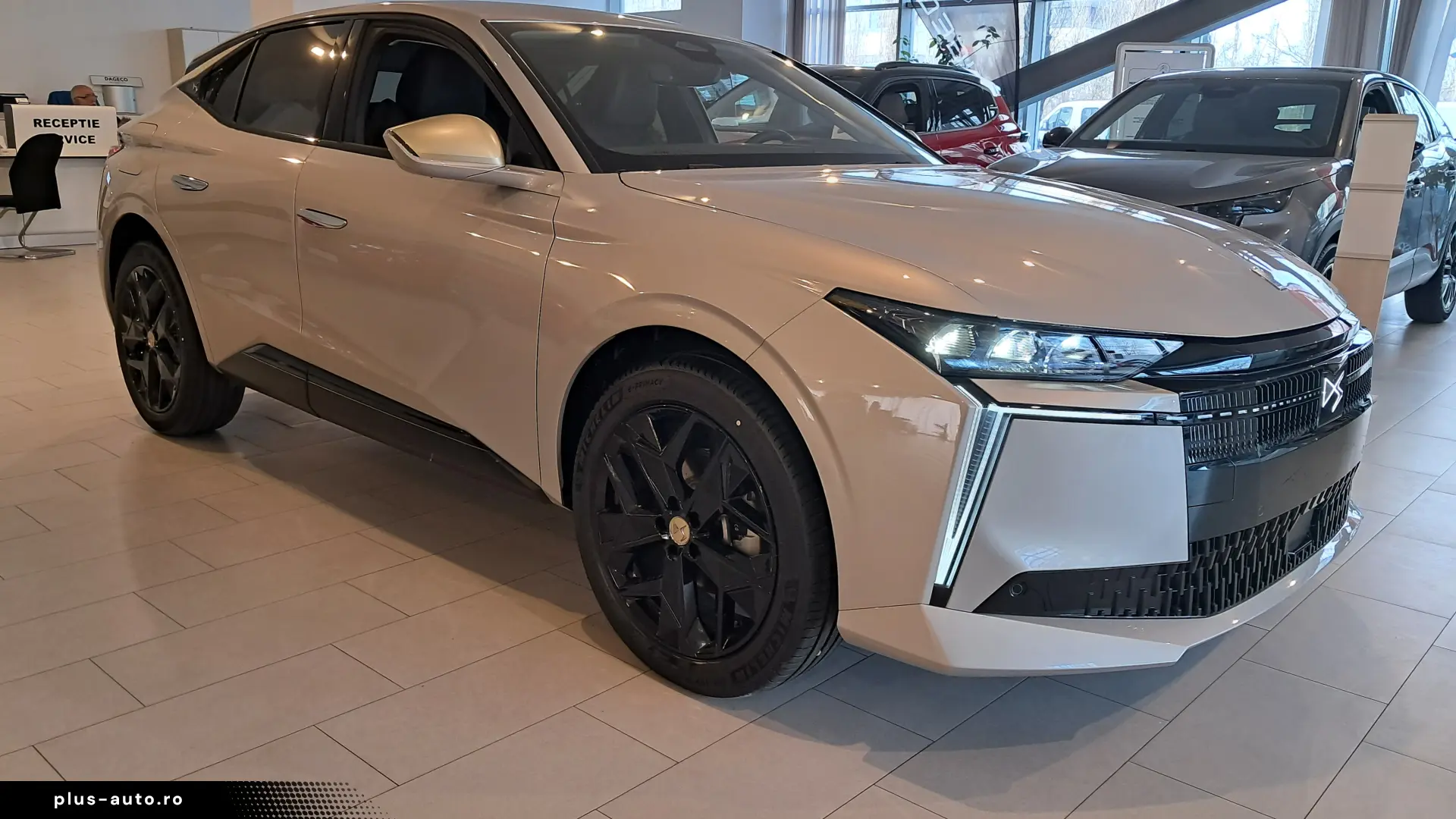 DS No. 4 Performance Line 1.2 hybrid 145 CP automata