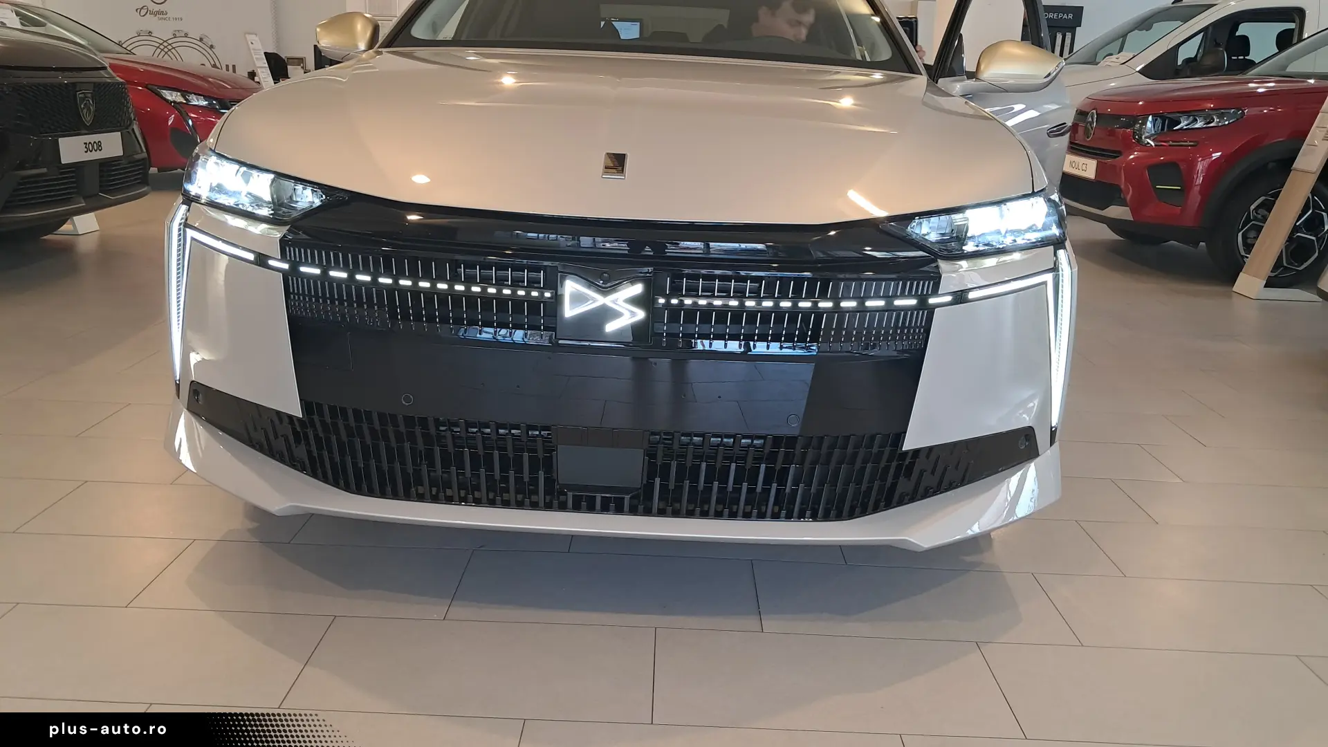 DS No. 4 Performance Line 1.2 hybrid 145 CP automata