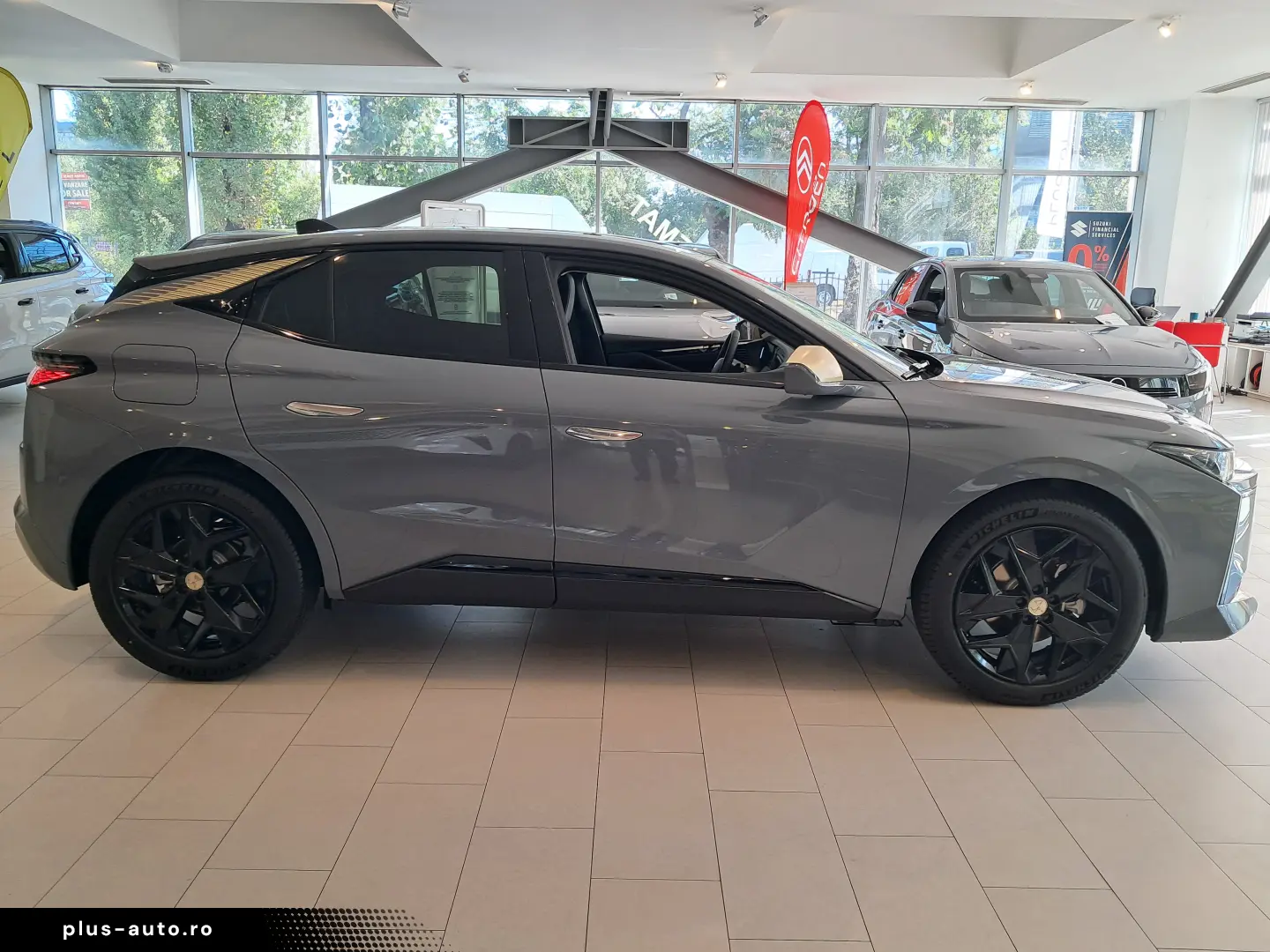 DS No. 4 Performance Line 1.2 hybrid 145 CP automata