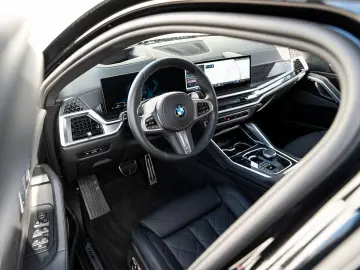 BMW X6 xDr30d MSpo Ventilation IcGlow 360 H&K Sunroof