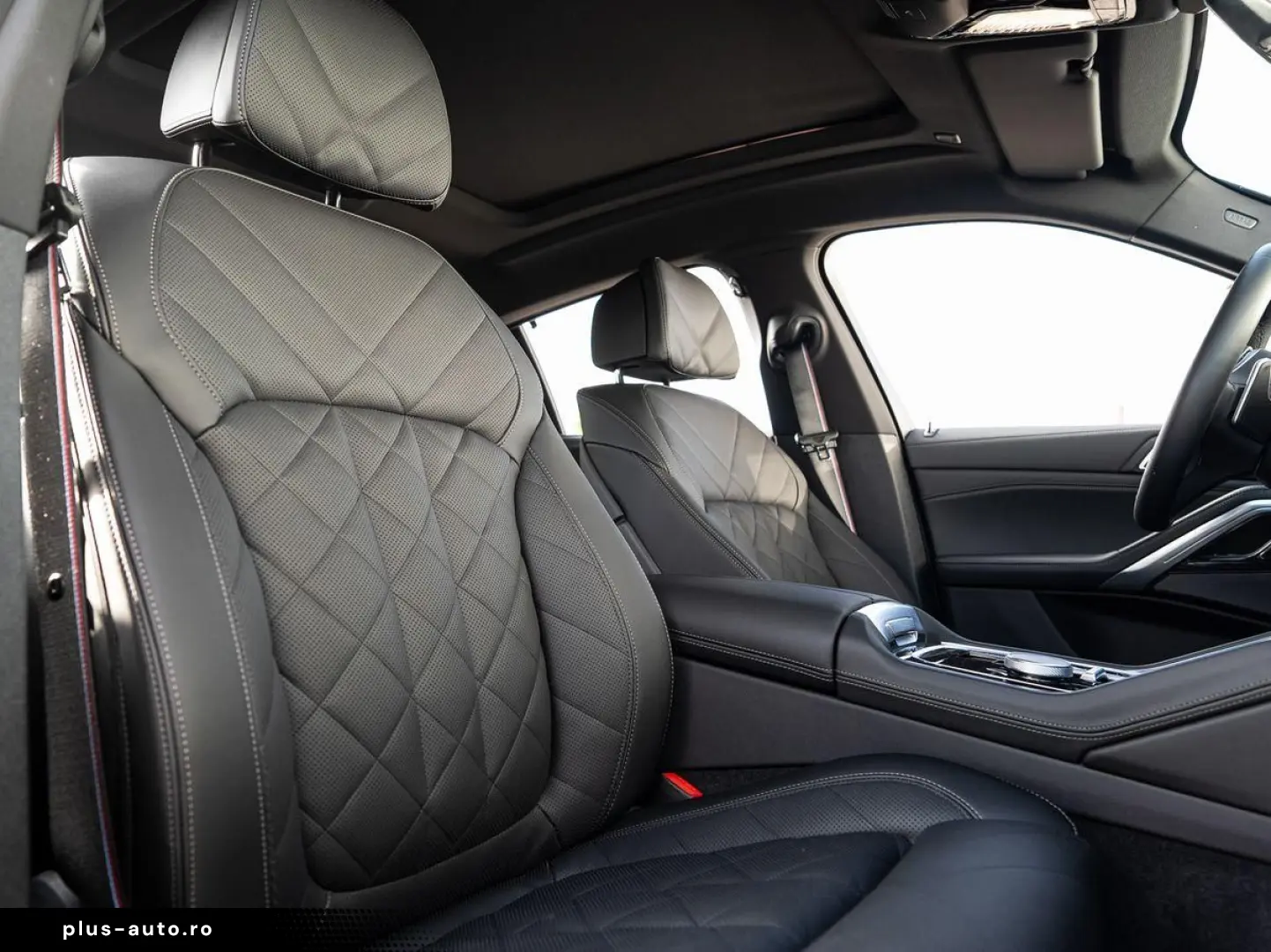 BMW X6 xDr30d MSpo Ventilation IcGlow 360 H&K Sunroof