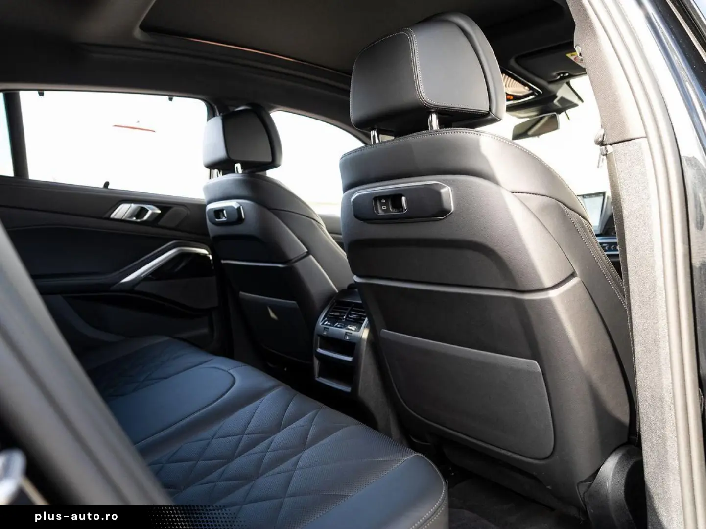 BMW X6 xDr30d MSpo Ventilation IcGlow 360 H&K Sunroof