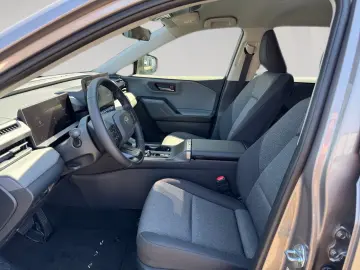 Toyota RAV4 2.5 Hybrid AWD Bronze 2.000 km