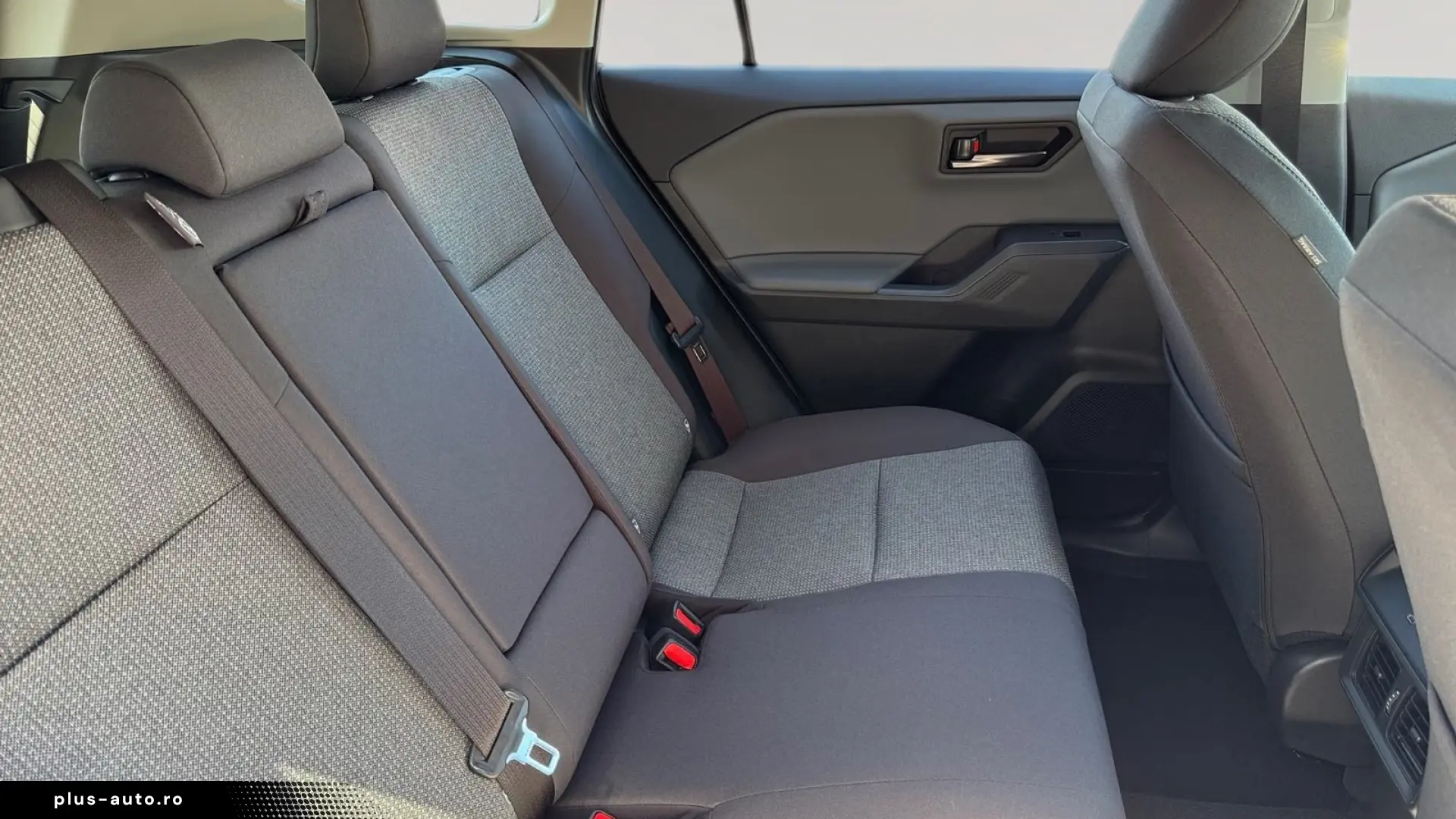 Toyota RAV4 2.5 Hybrid AWD Bronze 2.000 km