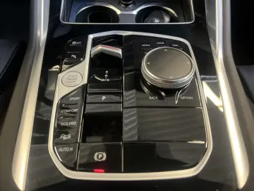 BMW X6 xDr30d MSpo Massage Ventilation 360 IcGlow DAProf