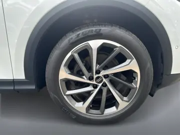 AUDI Q5 TFSI qu Matrix PassDisplay 360 Sunroof