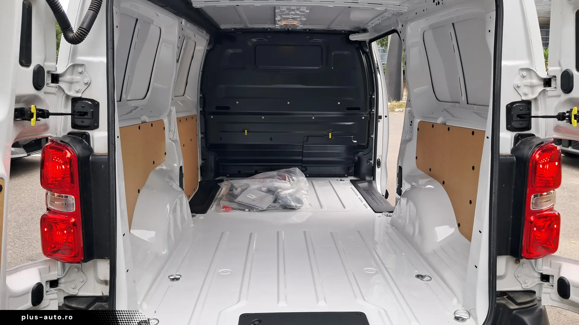 Opel Vivaro Van Electric L3 100 KW Baterie 75 KWH