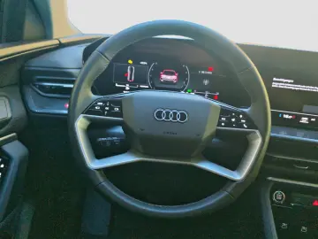 AUDI Q5 TFSI qu 360 Matrix Sunroof PassDisplay ACC