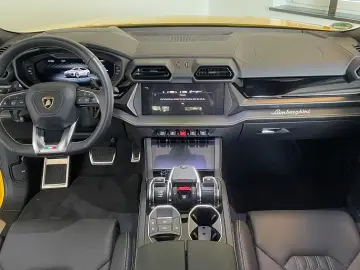Lamborghini Urus SE PANO MASSAGE 23  STYLE PACK-WARRANTY