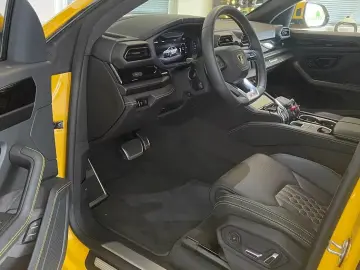 Lamborghini Urus SE PANO MASSAGE 23  STYLE PACK-WARRANTY